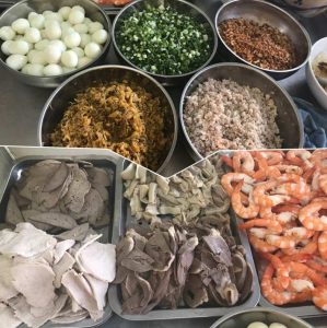 Nguyên liệu để có được bí quyết khi nấu hủ tiếu nam vang ngon.